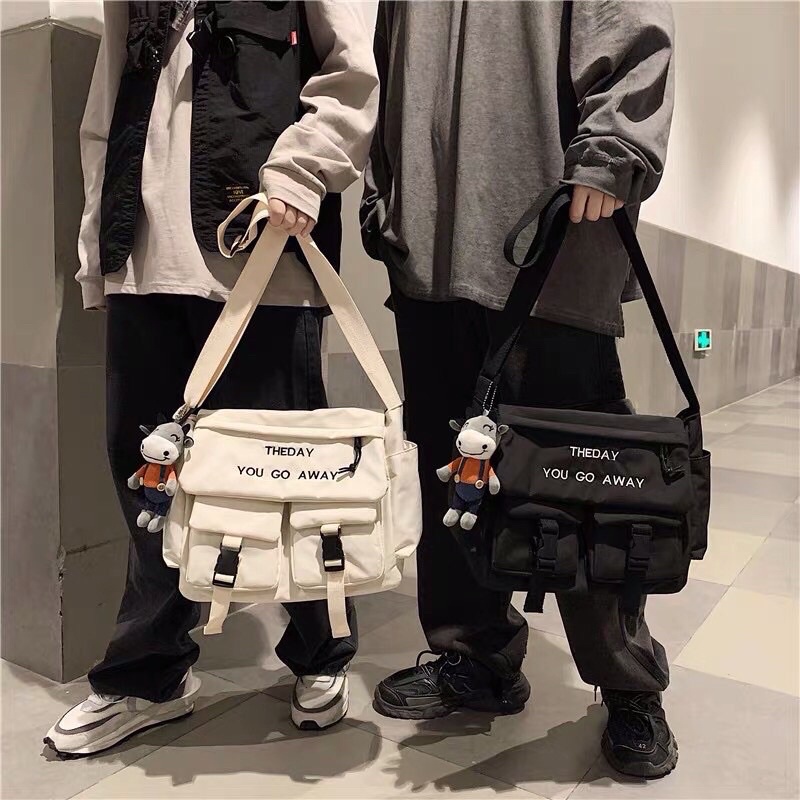 Túi đeo chéo thêu chữ ulzzang (hàng có sẵn)