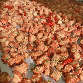 HỦ 250gr  TỐP MỠ THỊT LIỀN DA HEO GIÒN SỐT MỠ HÀNH