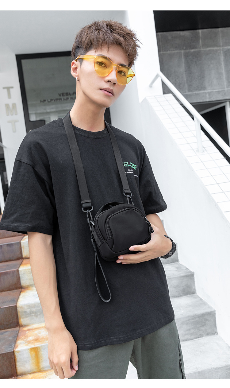 Túi đeo chéo đựng điện thoại mini phong cách thể thao thời trang cho nam | BigBuy360 - bigbuy360.vn