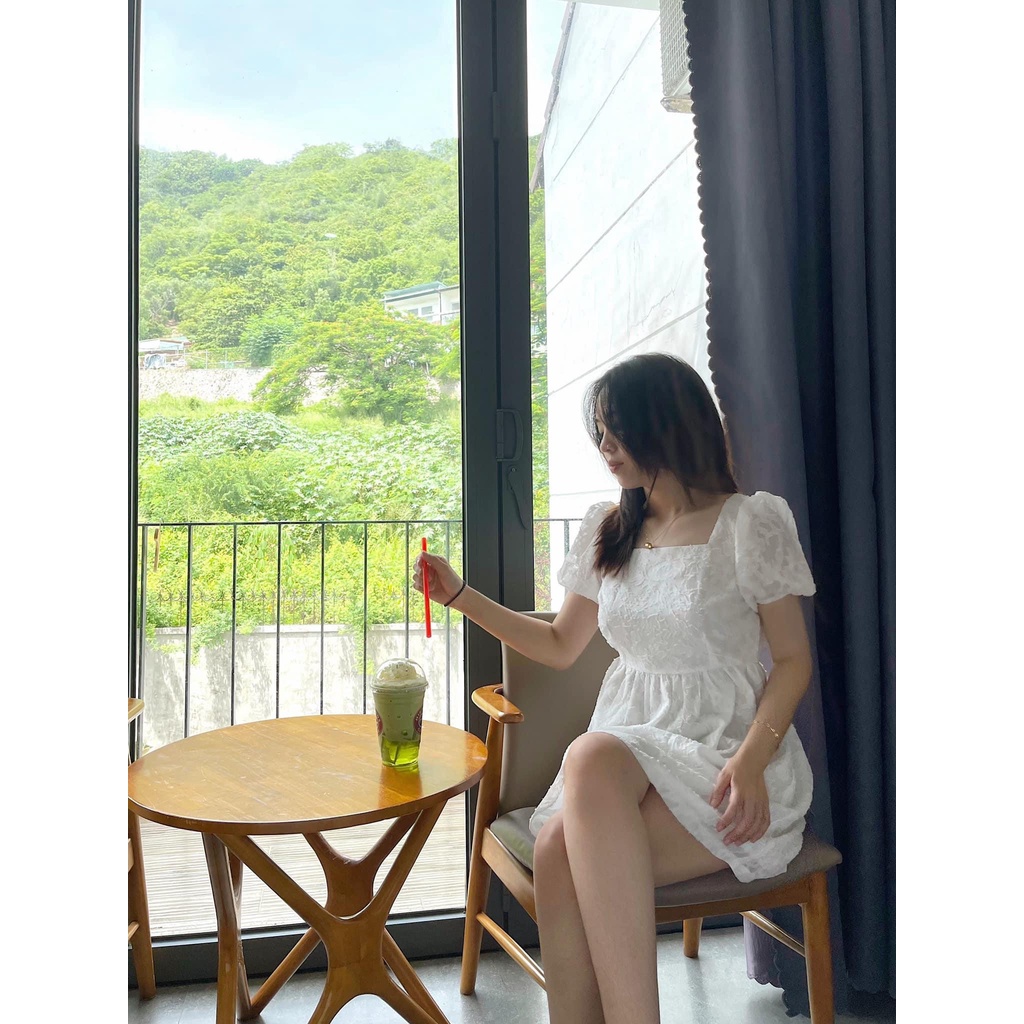 YU CHERRY | Đầm nữ cổ vuông tay phồng, tà xòe, Cindy Dress II YD161