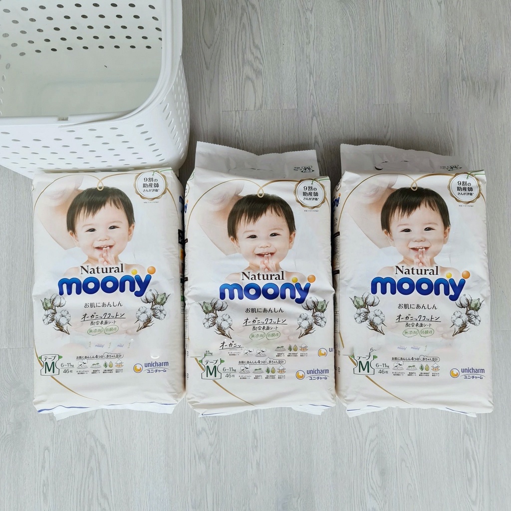 Tã Moony Natural Xanh Tiêu Chuẩn, Trắng Quần và Dán Size Newborn S58 M46 L38 M46 L36 XL32 .