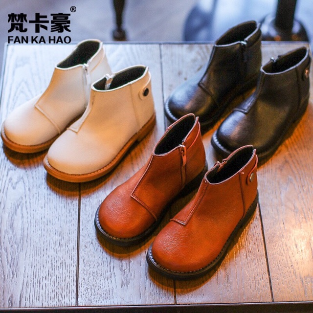 Boot cho bé