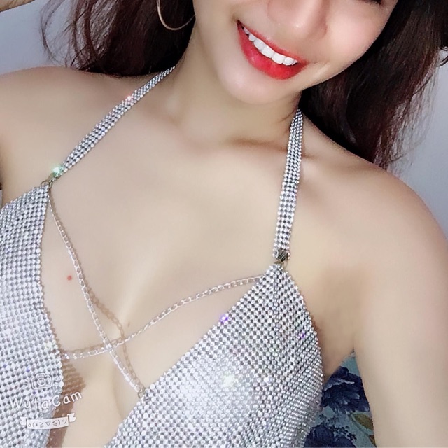 Áo Yếm Đính Đá Bling Bling - Áo Croptop Đính Đá Bling Bling