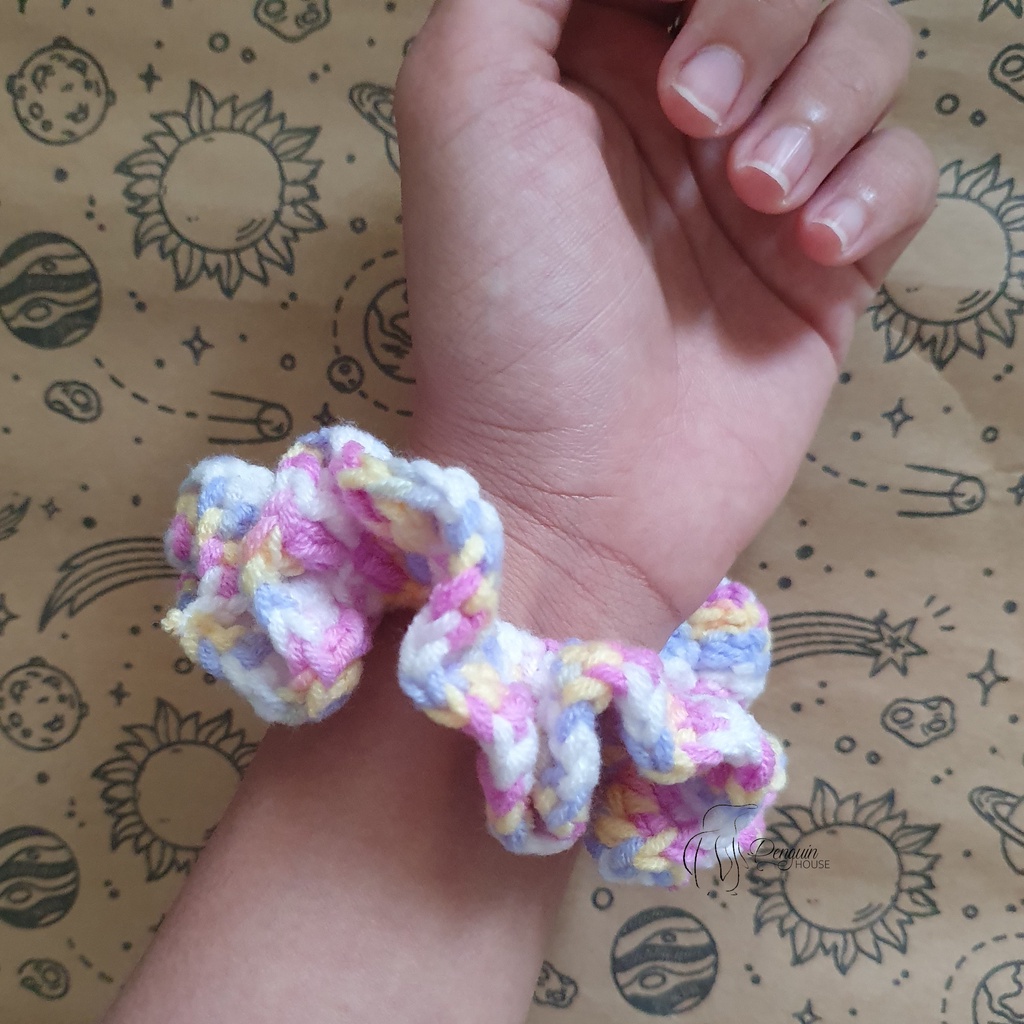 Dây Cột Tóc Scrunchies Len Móc Handmade - Penguin House