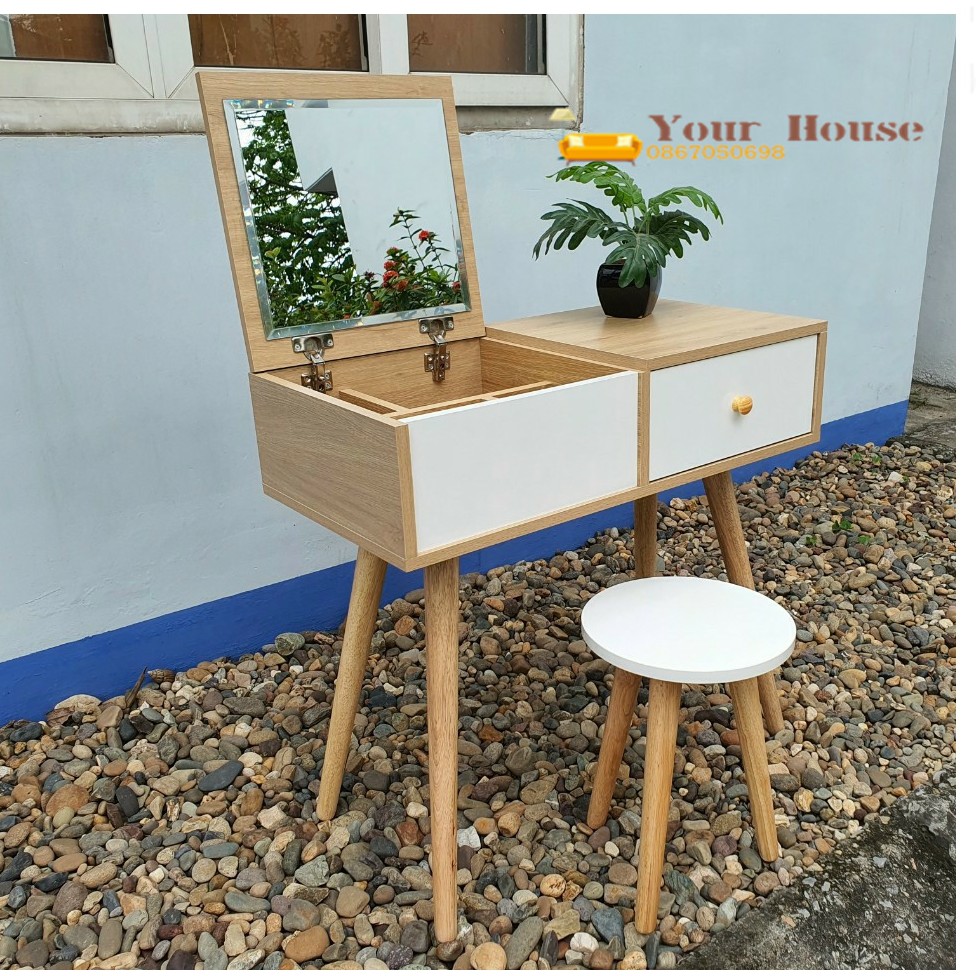 Ghế Ngồi Trang Điểm YOUR HOUSE Mặt MDF Chân Gỗ Cao Su Tiện Tròn