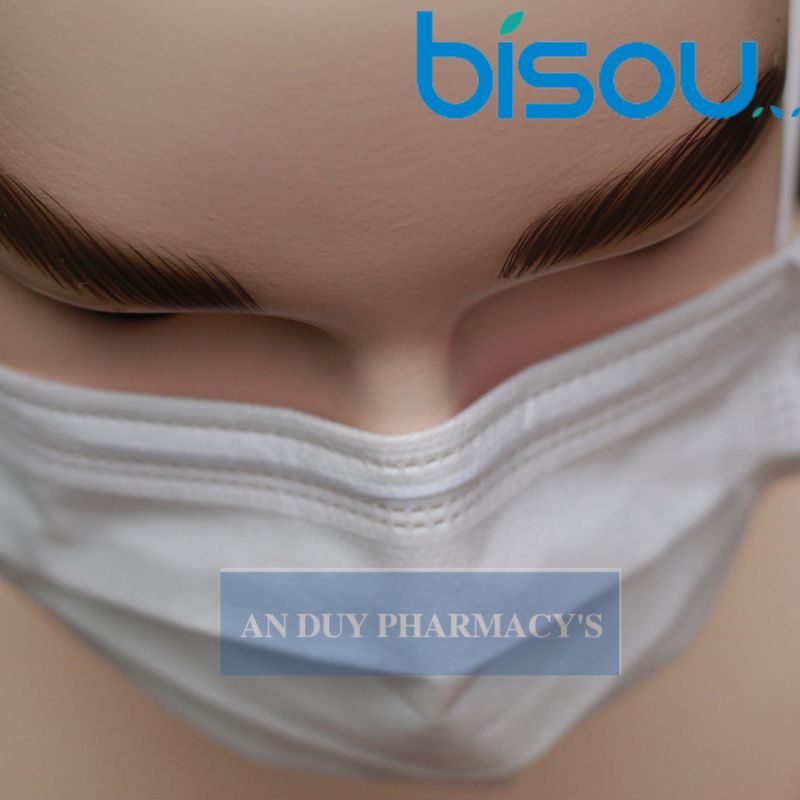 02 hộp khẩu trang 04 lớp kháng khuẩn Bisou màu trắng