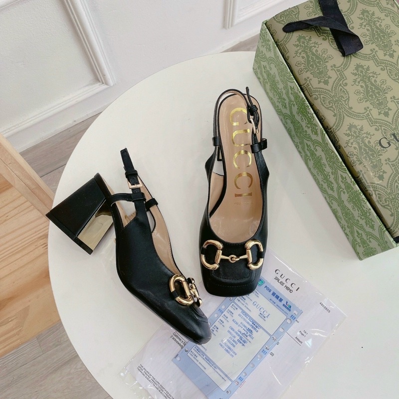 Sandal gucci khoá móc siêu hot