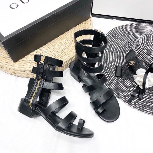 Sandal chiến binh