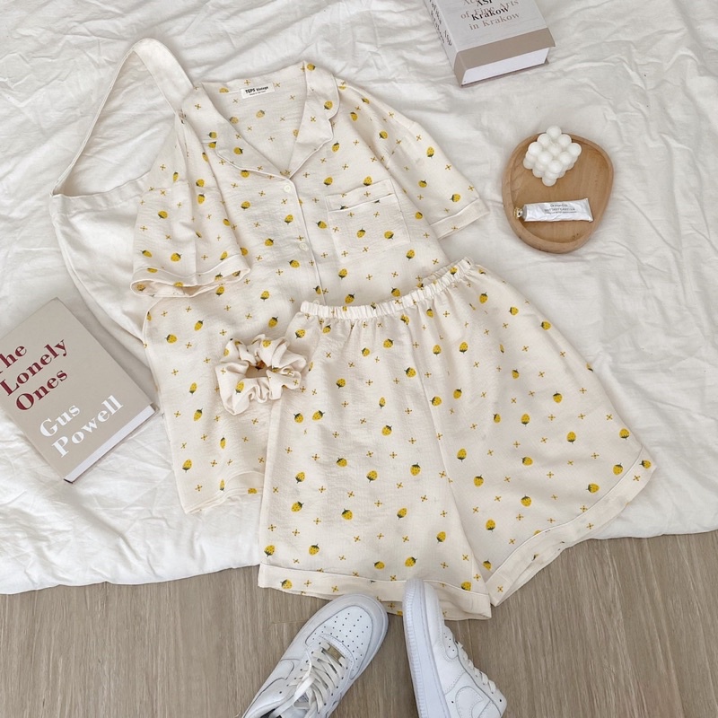 Bộ ngủ pyjama cổ vét chất đũi xốp in hình cute