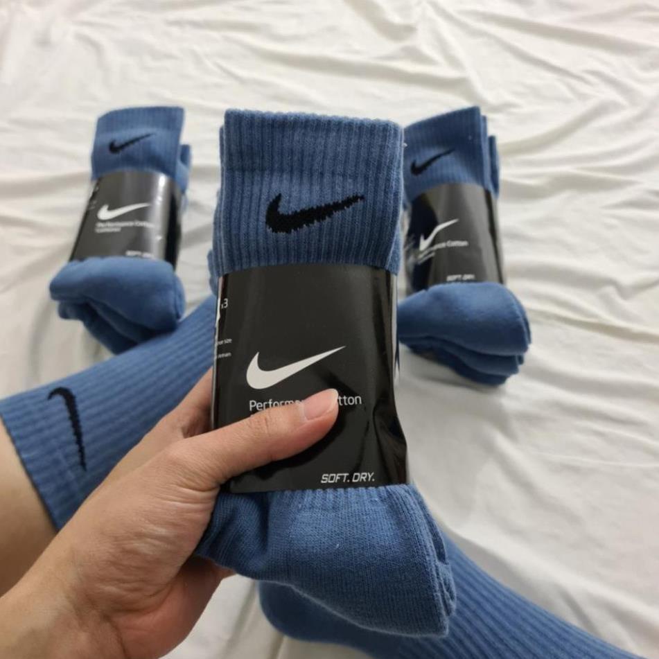 Pack 3 đôi tất thể thao Nike cao cổ màu Blue bền đẹp thấm hút mồ hôi, dày dặn thoải mái