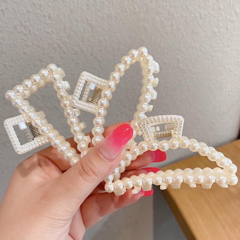 Kẹp Tóc Nữ Đính Ngọc Trai Xinh Xắn