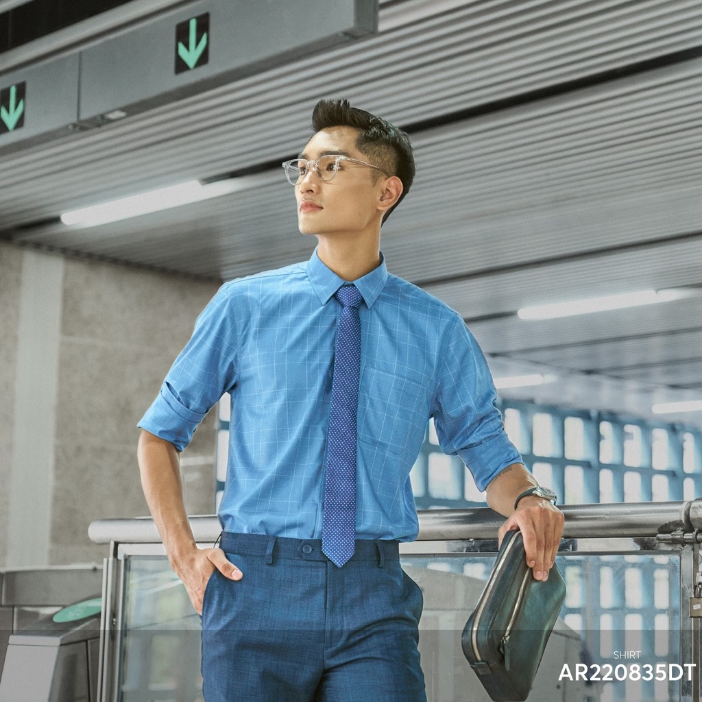 Áo Sơ Mi Nam Dài Tay OWEN AR220835DT Somi Công Sở Vải Sợi Tre Cao Cấp Kẻ caro xanh trắng Dáng Regular Fit Tà Lượn Có Túi