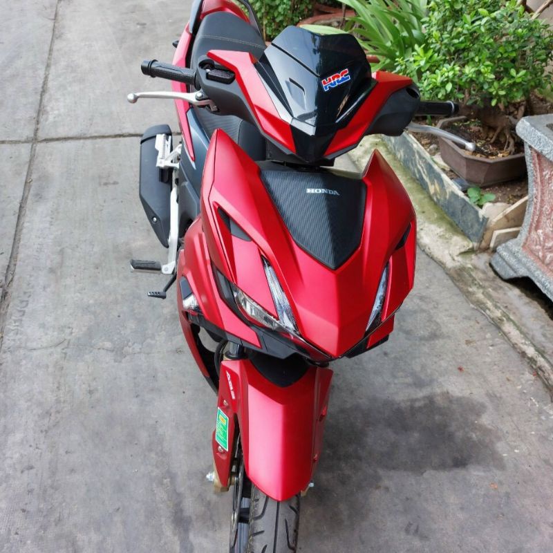 Mão Winner X V3 2022 Nhựa Kỹ Thuật Màu Đen Bóng Racing Star