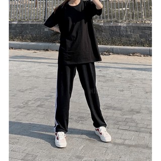 QUẦN 3LINES SUÔNG RỘNG