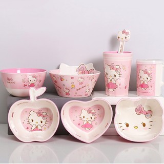 Bộ dụng cụ bàn ăn hình hello kitty xinh xắn cho bé
