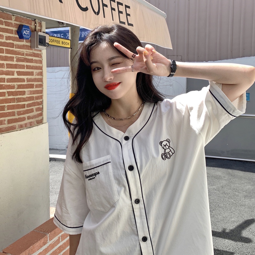 Áo Sơ Mi Nữ Ulzzang Tay Ngắn Trắng Viền Đen form rộng vải thun in hình thỏ cá tính | BigBuy360 - bigbuy360.vn