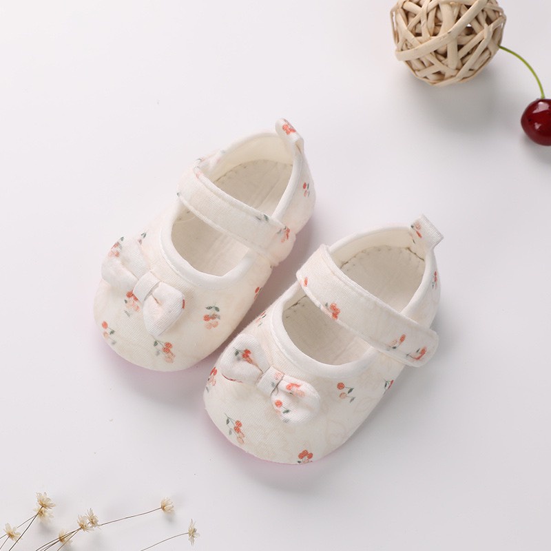 Giày Đế Vải Hoa Nhí Êm Chân, Chống Trượt Cho Bé Gái Từ Sơ Sinh Tới 1 Tuổi