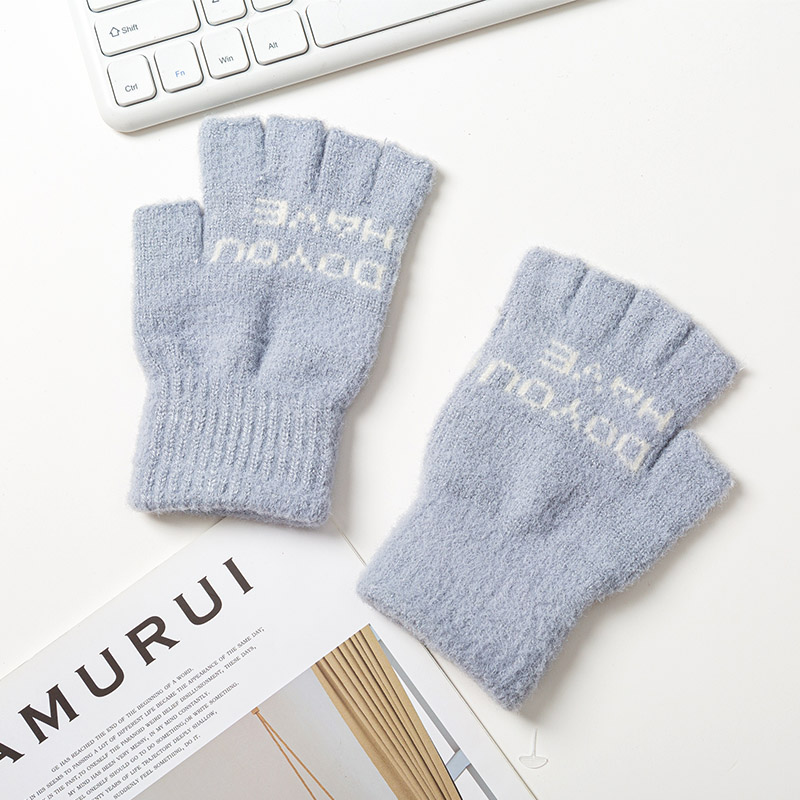 Găng tay hở ngón in chữ phong cách cá tính cho nữ