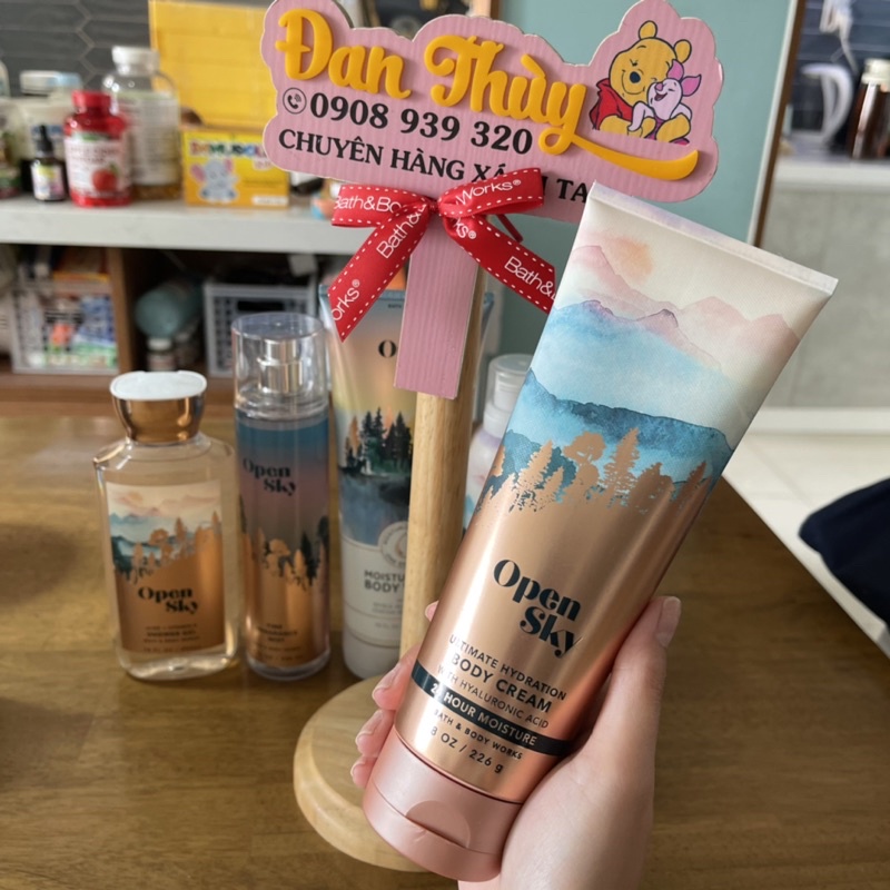 Xịt thơm toàn thân, Body mist, dưỡng thể Bath and Body Works USA Open Sky