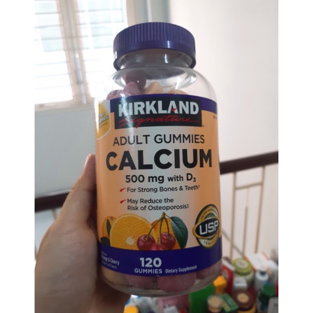 Kẹo dẻo bổ sung canxi Kirkland Calcium 500mg With D3 Adult Gummies dành cho người lớn - 120 viên