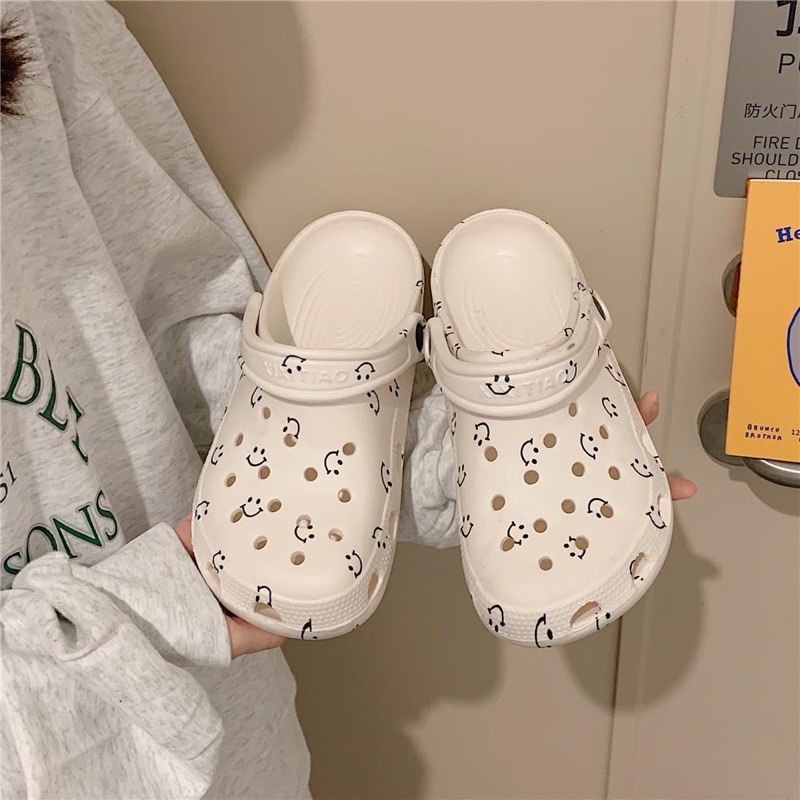 Sục Crocs Mặt Cười