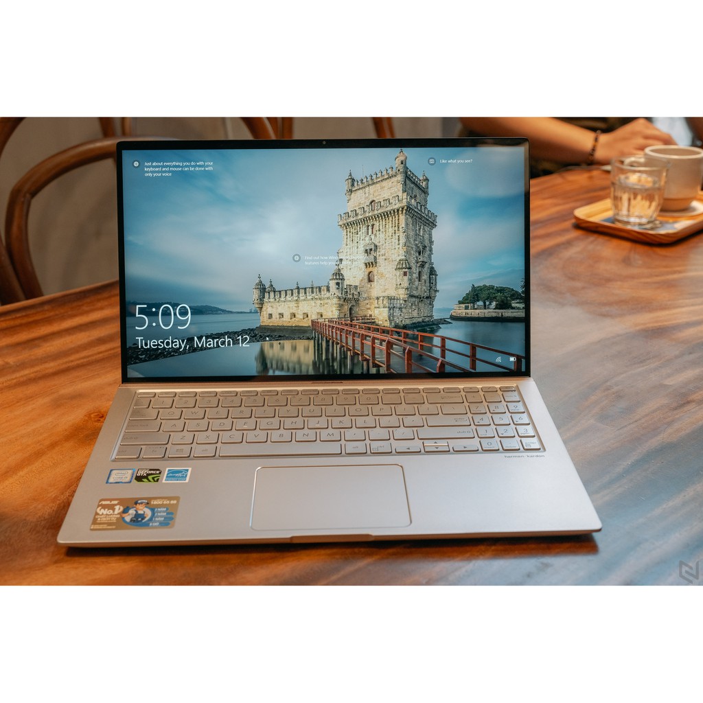 Máy tính Asus ZenBook 15 UX533FD (Core i5-8265U 8CPU, DDR4 8GB, SSD 256GB, GeForce GTX 1050 Max-Q, MH 15.6' FHD) | WebRaoVat - webraovat.net.vn