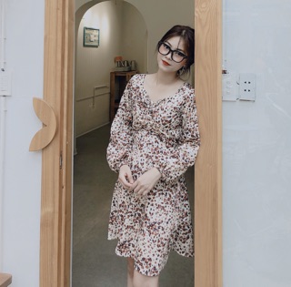 Đầm cổ vuông rút dây dài tay
