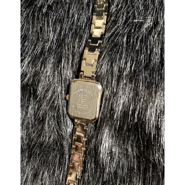 ⌚⌚-  Lắc tay đồng hồ si nữ hiệu của Nhật còn mới 95%