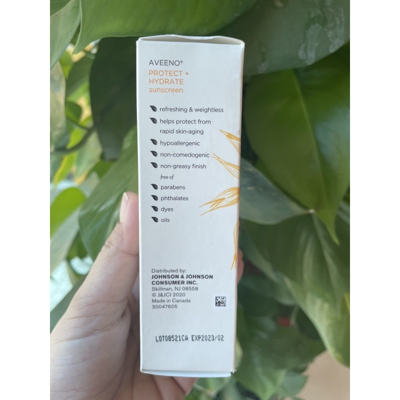 Kem chống nắng Aveeno Sunscreen Protect Plus Hydrate Lotion SPF 60