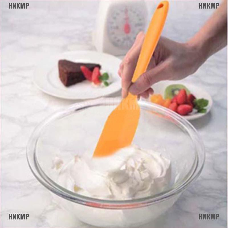 Phới trộn bột làm bánh bằng silicone