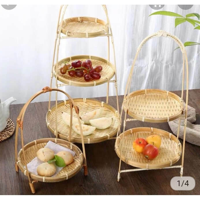 Khay chia tầng mây tre đan dùng để trang trí và đựng đồ ăn một bộ gồm có khay mẹt tre và kệ