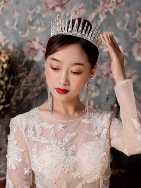 Phụ kiện cô dâu, Vương miện xinh
