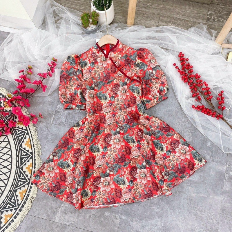 Váy gấm cổ tàu dáng xoè