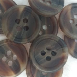 Nút nhựa 4 lỗ 18mm (set 10 nút)