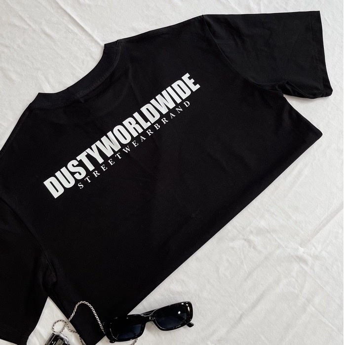 Áo thun Stee nam nữ unisex tay lỡ form rộng in chữ DUSTY WORLD WIDE vải cotton màu đen và trắng TOP Trending
