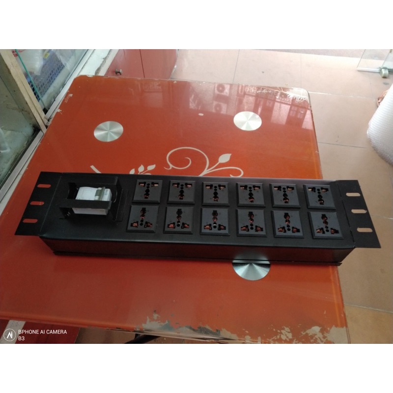 Thanh nguồn PDU 12 ổ cắm 3 chấu chuẩn đa dụng lắp tủ mạng