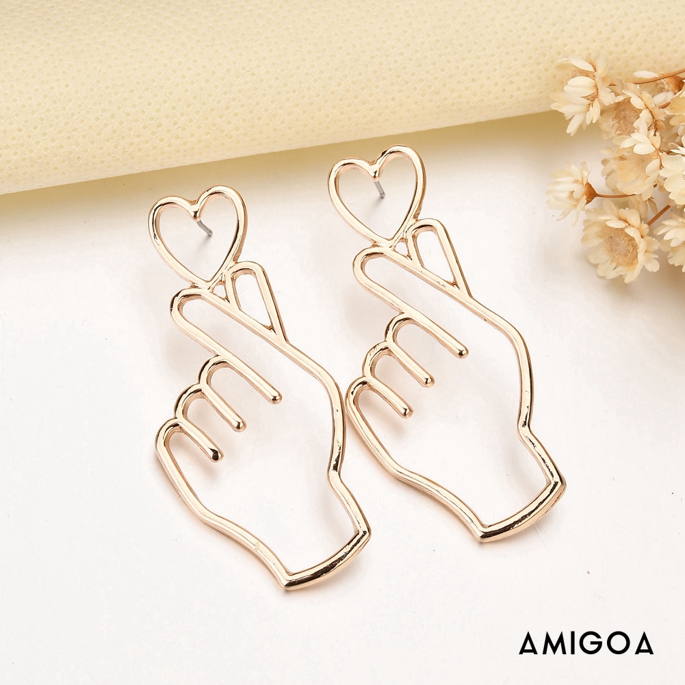 Bông Tai Kim Loại Hình Trái Tim Xinh Xắn Cho Nữ