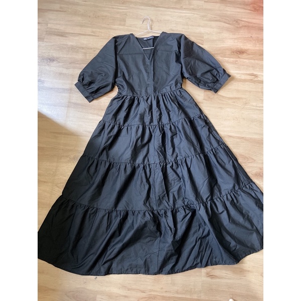 Pass đầm midi zara