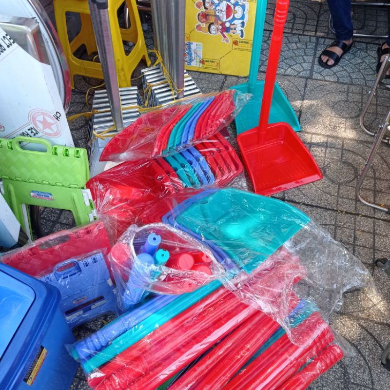 Ky rác cán rời lớn