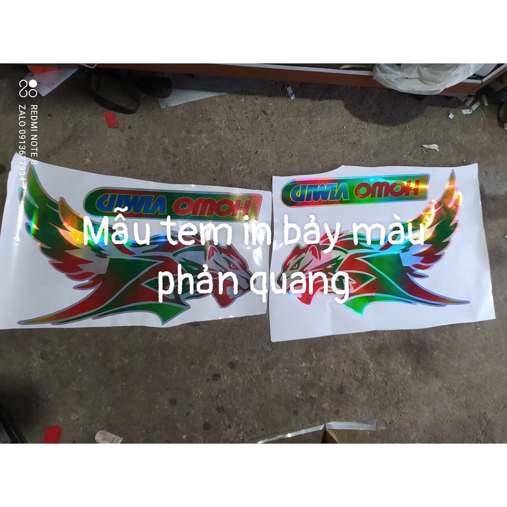 Cặp tem hổ bay kèm chữ howo vimid lấp lánh bảy màu phản quang dán xe tải howo