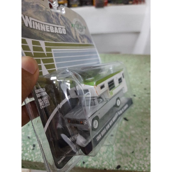 xe Greenlight 1966 Dodge D100 with winnebago slide-in camper