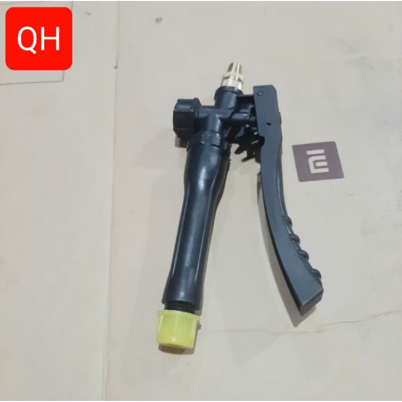 Súng xịt máy rửa xe mini 12v - Máy tưới lan,tưới cây cảnh, phun tưới cây nông nghiệp