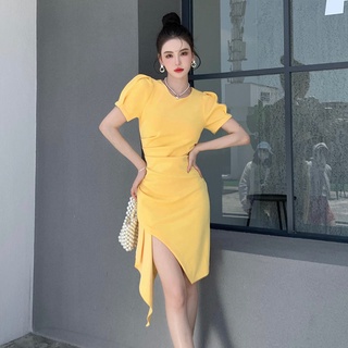 Đầm Tay Ngắn Cổ Tròn Xẻ Tà Quyến Rũ Hợp Thời Trang