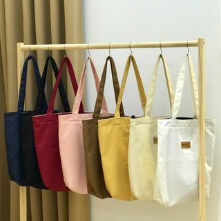 Túi đeo vai: M.O.L Basic Tote Bag