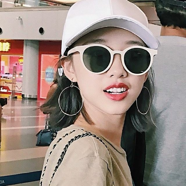 Kính mắt mèo