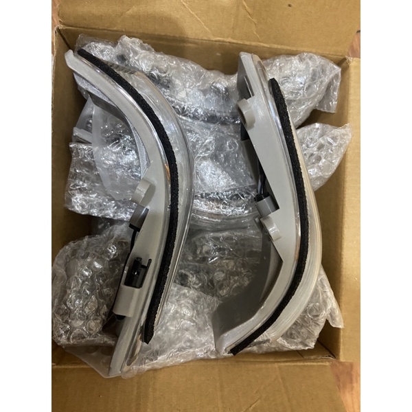 Đèn xi nhan gương Toyota Vios, Camry, Altis, Yaris 2008-2013