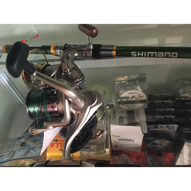 Bộ cần câu máy Shimano đã lắp đầy đủ cước, phao, chì, lưỡi câu và mồi đi kèm
