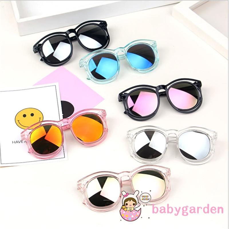 Kính mát đi biển nhiều màu sắc thời trang cho trẻ em