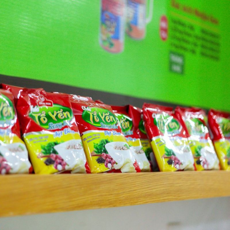 Cháo yến rong biển thịt bằm