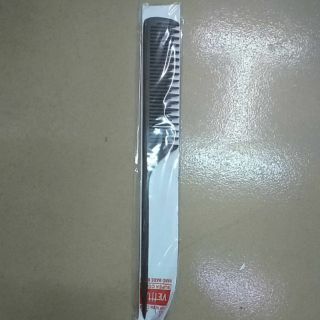 Lược gỗ đánh rối cán nhọn